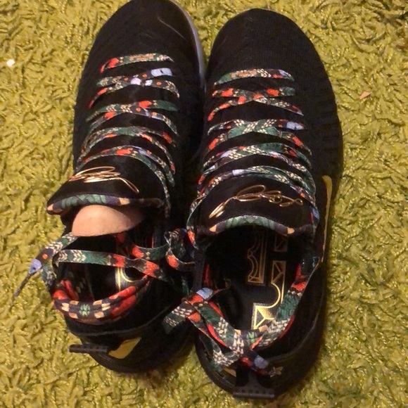 Nike Lebron 16 “Watch the Throne” - Picture 9 of 10